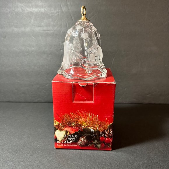 Mikasa Crystal Holiday Bell Santa Claus Sleigh Tree Stars Scalloped Edge 4.5" - Picture 4 of 8